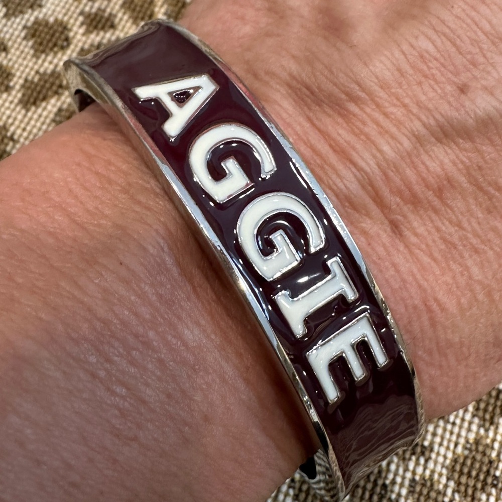 New TEXAS A&M AGGIES Signed Logo Bangle Clamper Bracelet by Emerson Street